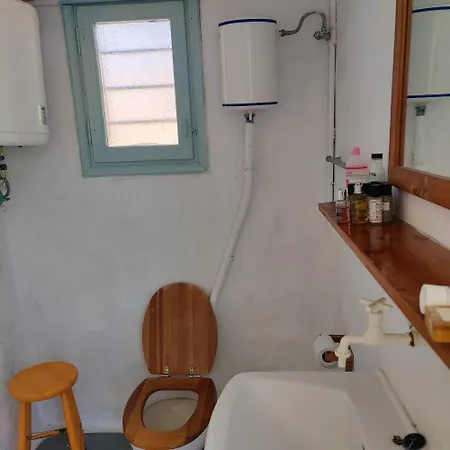 Secluded 200-year-old Cycladic Retreat In Milos Country house *